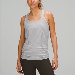 Lululemon tech tank top size 10